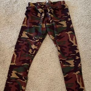 Camo leggings